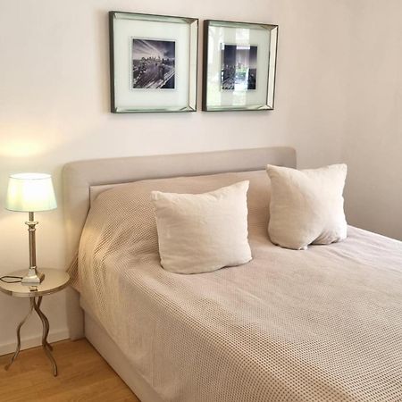 Luxi Luxurioeses Appartement Mit Terrasse Und Garten Mitten In Berlin Eksteriør billede