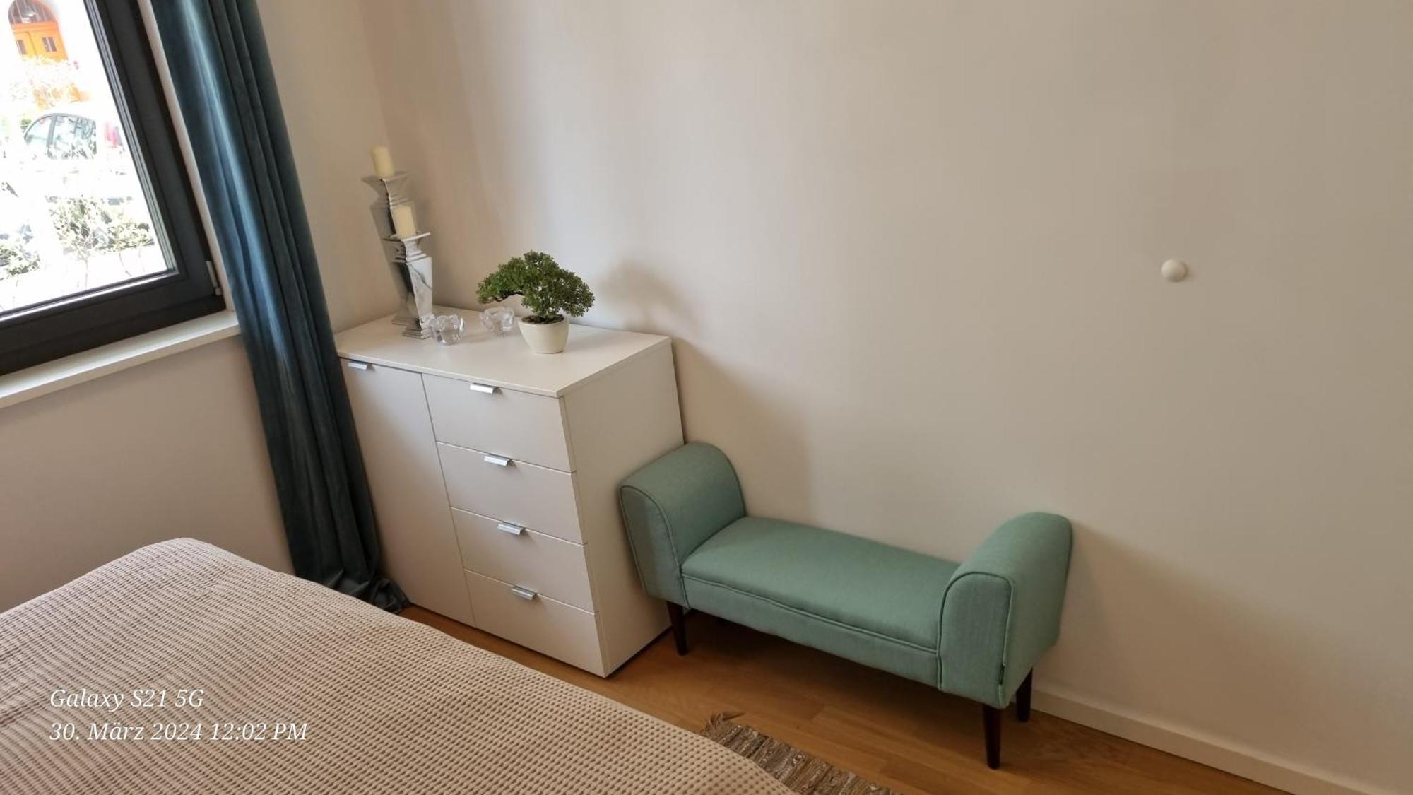 Luxi Luxurioeses Appartement Mit Terrasse Und Garten Mitten In Berlin Eksteriør billede